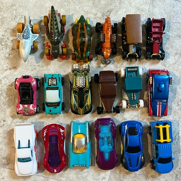 Other - Toy Cars. 18 HotWheels and Matchbox Cars.